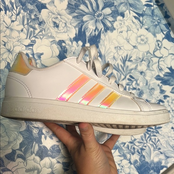 adidas gazelle silver green womens Adidas Womens Samba OG Gold Metallic White KI5719 – Sneaker Junkies main image 1